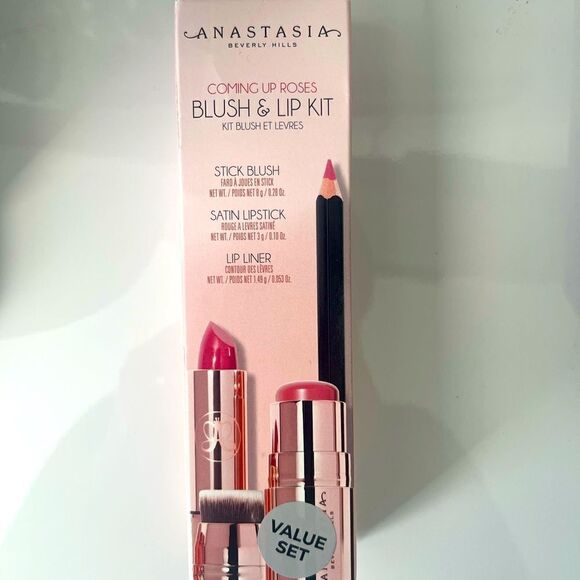 Anastasia Blush and Lip Kit - Picture 1 of 3